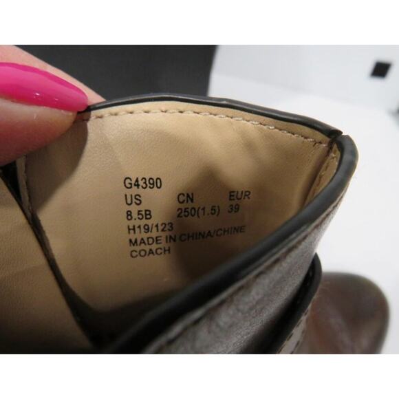 Authenticated Coach Dylan Horse And Carriage Leather Bootie‎ Woman's Size 8.5 - Picture 6 of 7